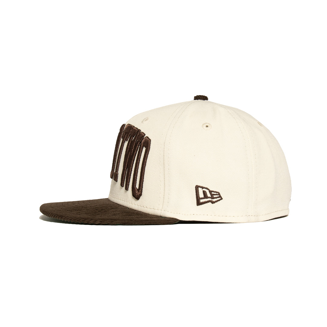 New Era Fitted Cap "Arch Logo"